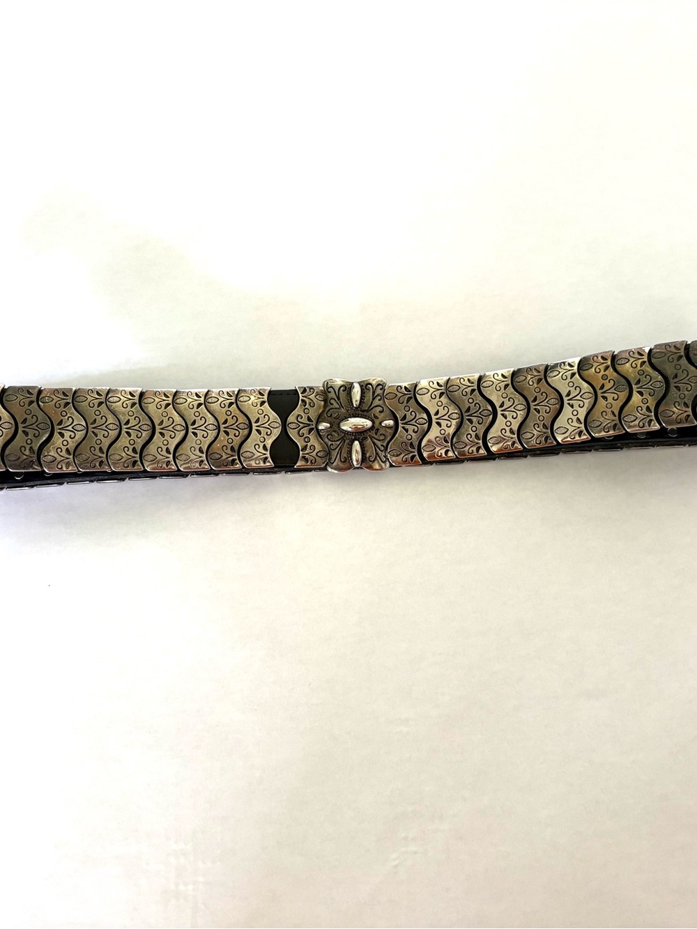 Vintage Bijoux Medici my J Blumenthal Leather Belt With Silver Tone Belt